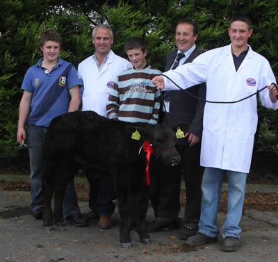 Mel Lucas Class 4 winner with Adam Noble showing included is judge Keith Belfield and his son's Tom and Jack 