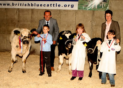 Young Handlers in the 0-8 age group Ellie Edgar 1st,Leah McCormick 2nd and Robert Craig 3rd with judges Kathy Leivers and Jock Wyllie