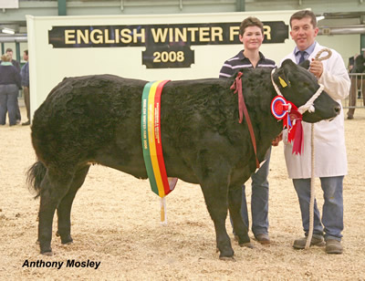 upreme Champion with Mr & Mrs Phillips