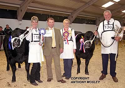 L to R:  Yvonne Hughes with Reserve Supreme Champion 'Cheeky Girl' Judge, Michael Alford, Sharon & Phil Sellers with Supreme Champion 'Lady Big Bucks'